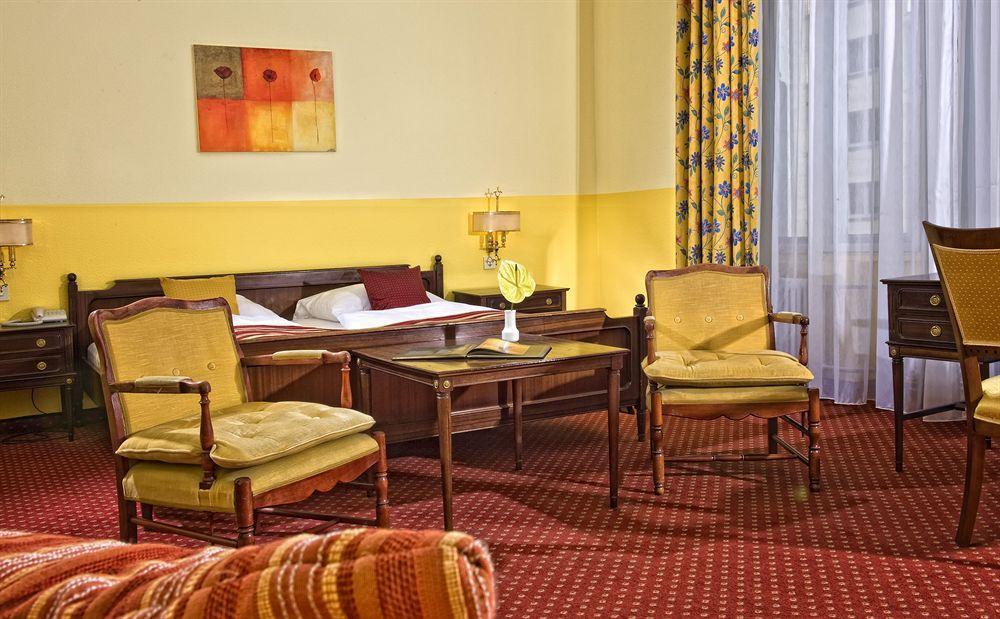 Grand City Hotel Berlin Zentrum Szoba fotó